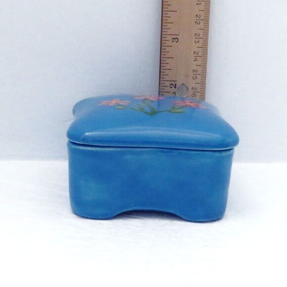 Handmade Ceramic Lidded Blue Square Trinket Dish with Handpainted Flowers - Picture 5 of 6